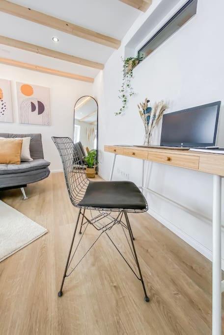 Apartment Stylisches Mit Terrasse In Der Altstadt Von