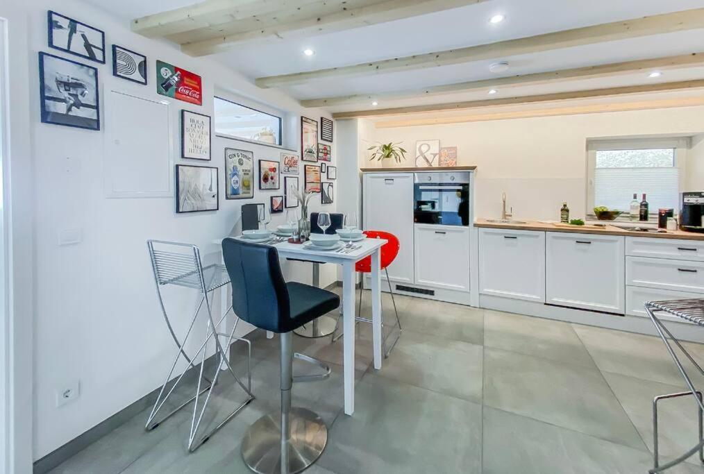 Stylisches Mit Terrasse In Der Altstadt Von Apartment *